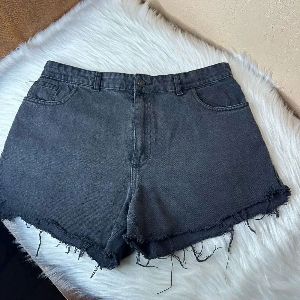 Riffle Jeans Black Cut Off MOM Jean Shorts Size 32